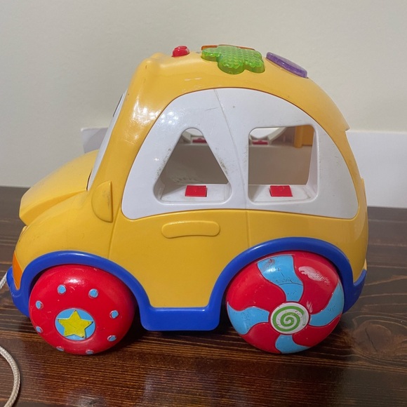 Rhymes and sorter car for toddler. Spanish language toy. - Picture 5 of 10